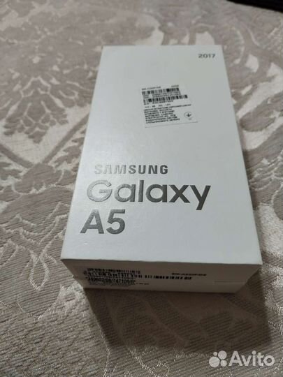 Телефон Samsung galaxy a5 2017