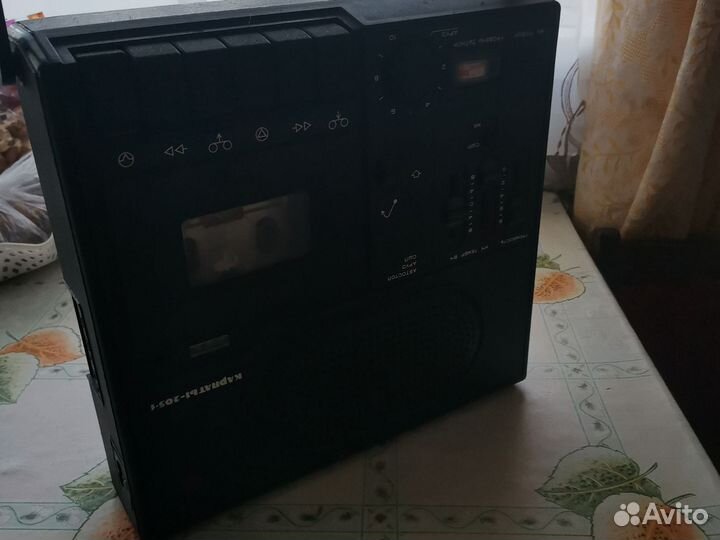 Кассетный магнитофон