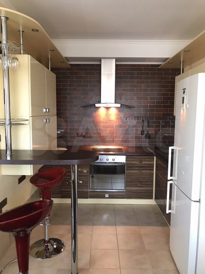 2-к. квартира, 73 м², 6/10 эт.