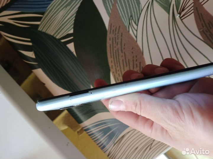 Мобильные телефоны