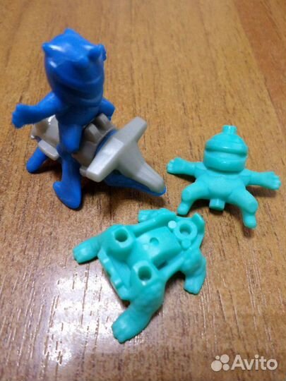 Kinder surprise разные