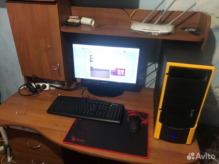 Игровой компьютер с монитором