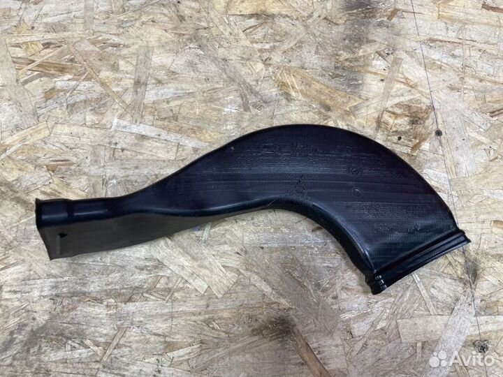 Воздуховод салона правый LADA X-Ray