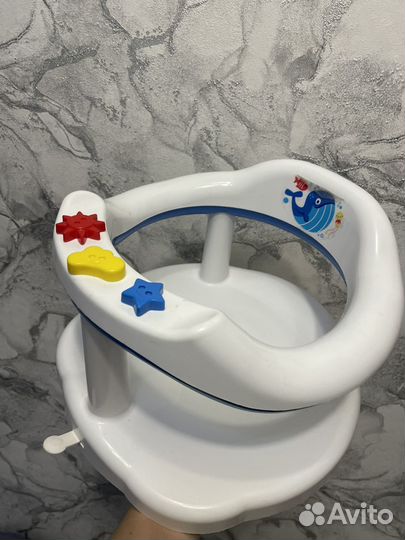 Стульчик для купания в ванной