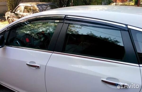 Ветровики на боковые окна