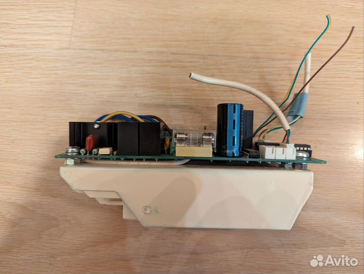 Трансформатор понижающий 220/12 на 60W