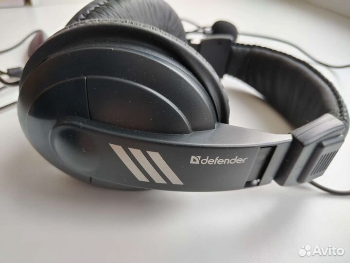 Наушники с микрофоном Defender