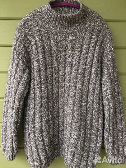 Новый свите ручной работы