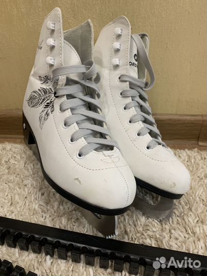 Коньки, сумка, спиннер