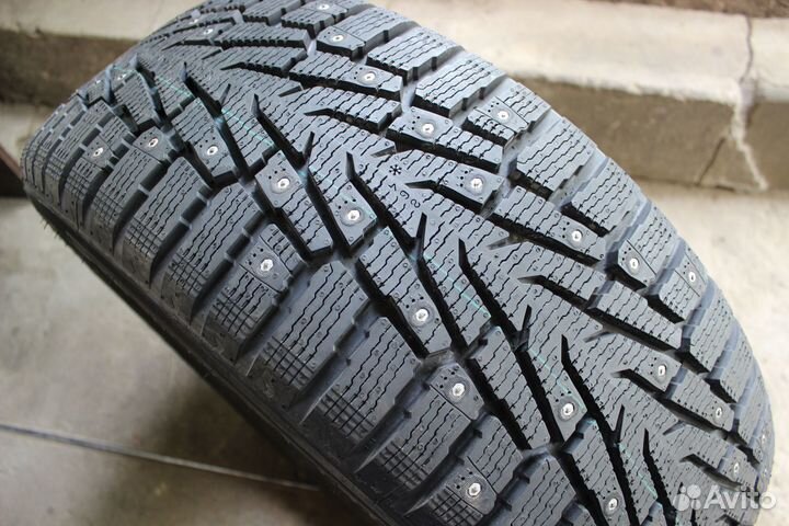 Nokian Tyres Hakkapeliitta 7 SUV 285/60 R18 116T