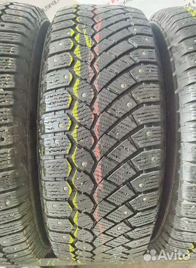 Continental ContiIceContact 4x4 235/65 R17 108T