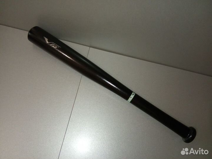 Бейсбольная бита