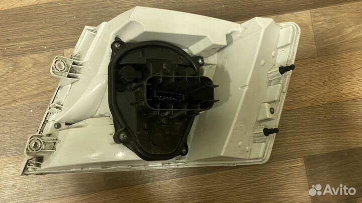 Оригинальная плата левого фонаря Octavia a7fl