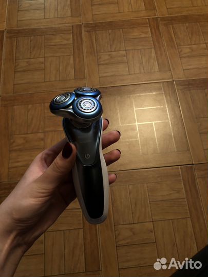 Триммер для бороды philips series 7000