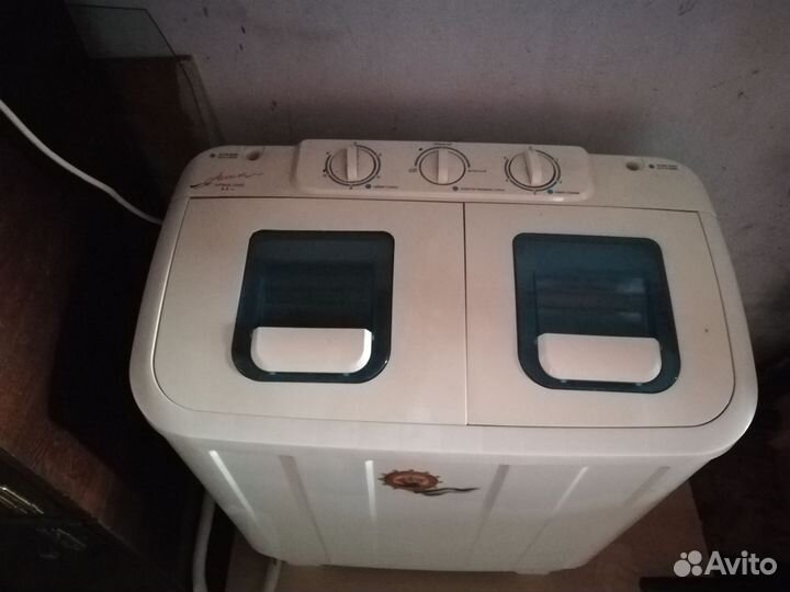 Стиральная машина Асоль, на 4.5 к.г полуавтомат
