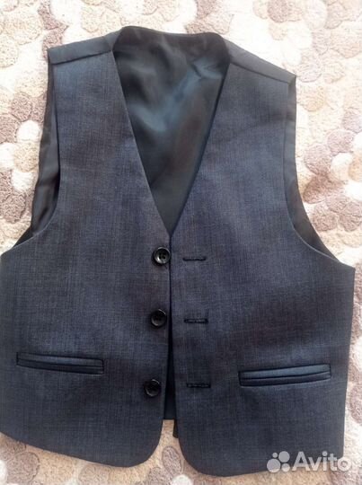 Школьный жилет для мальчика