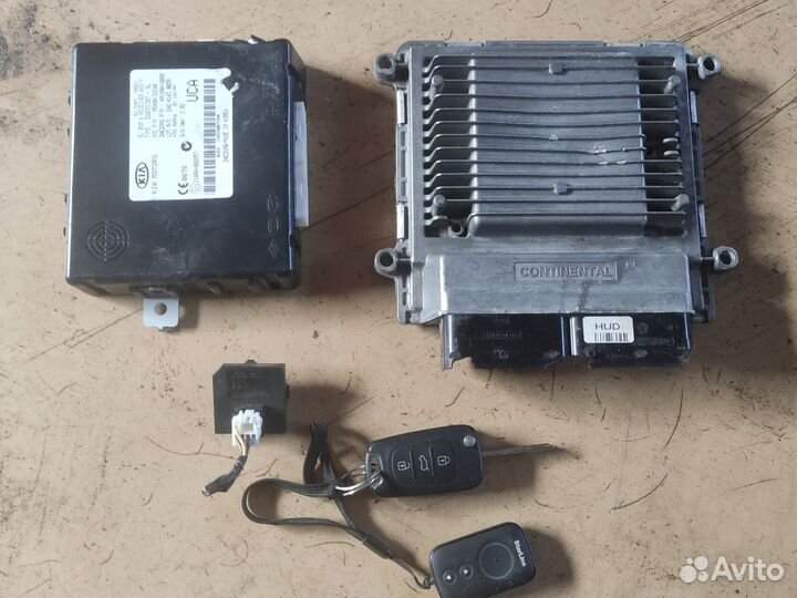 Комплект эбу Двигателя KIA Sportage 3 АКПП 2WD