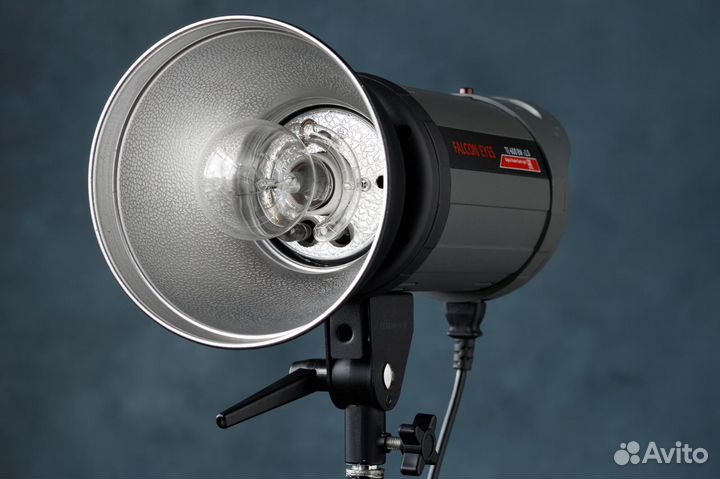 Студийная вспышка. Falcon Eyes TE-600 BW v2.0