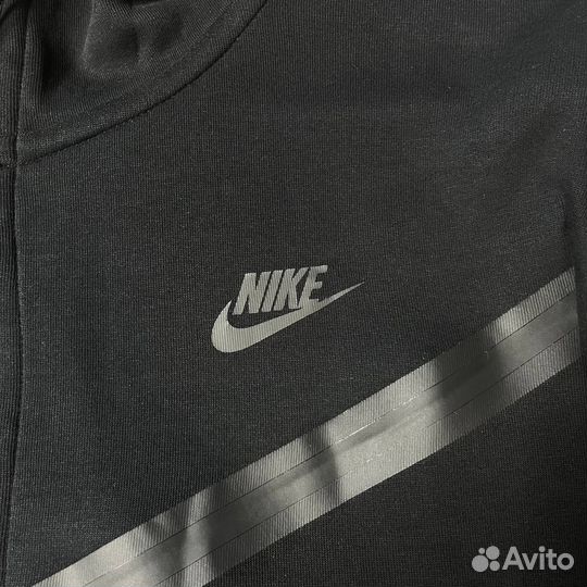 Nike Tech Fleece