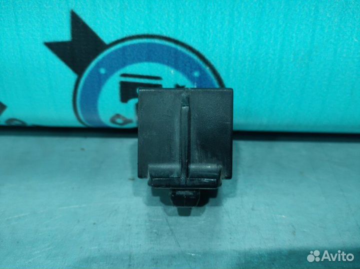 Кронштейн фары передний Hyundai Solaris 2