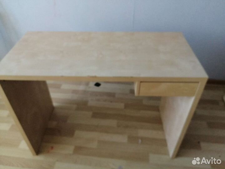 Письменный стол IKEA микке