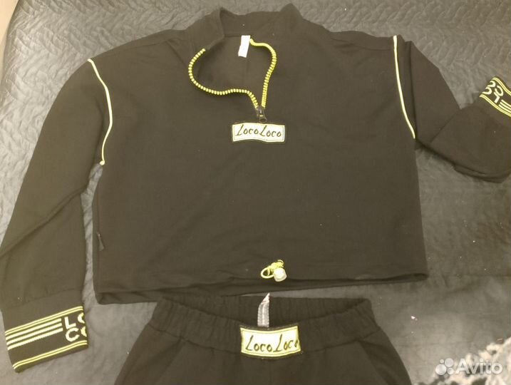 Спортивный костюм женский