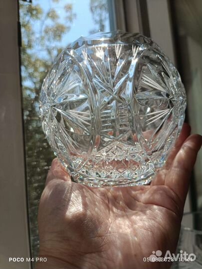 Хрустальная ваза шар