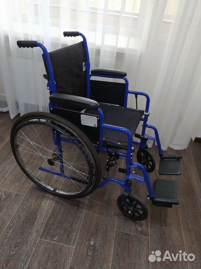 Кресло инвалидное складное с ручным приводом