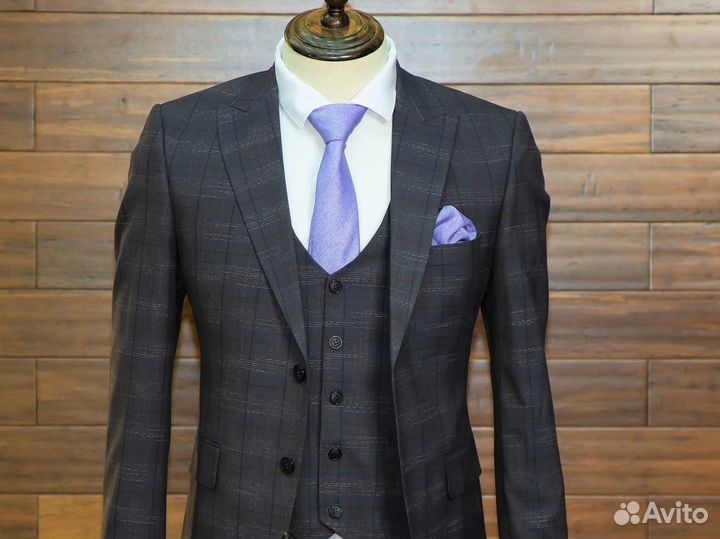 Мужской костюм тройка 56