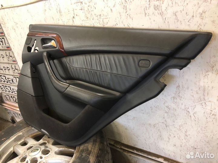 Карта двери задяя правя на Mercedes W220