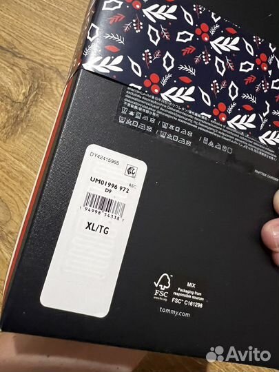 Tommy hilfiger новогодний подарочный набор