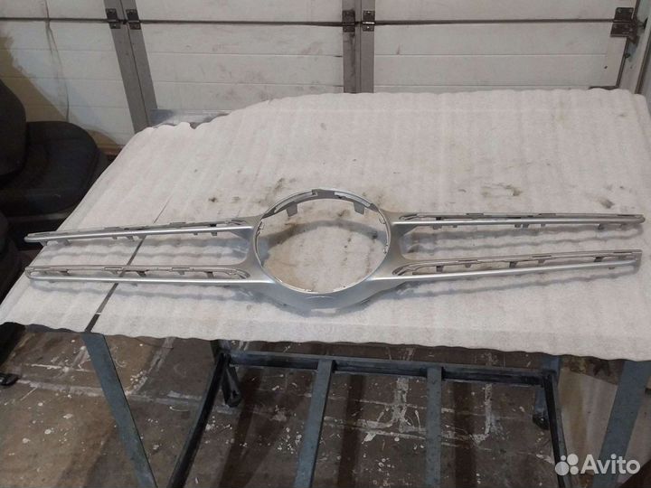 Решетка радиатора Мерседес GLC X253