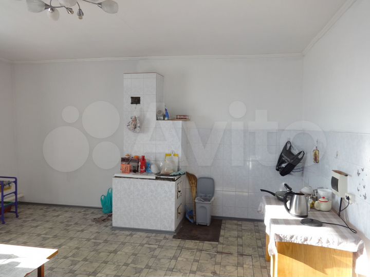 Дом 196 м² на участке 6 сот.