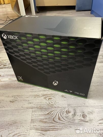 Xbox series x 2 геймпада, 1тб, полный комплект