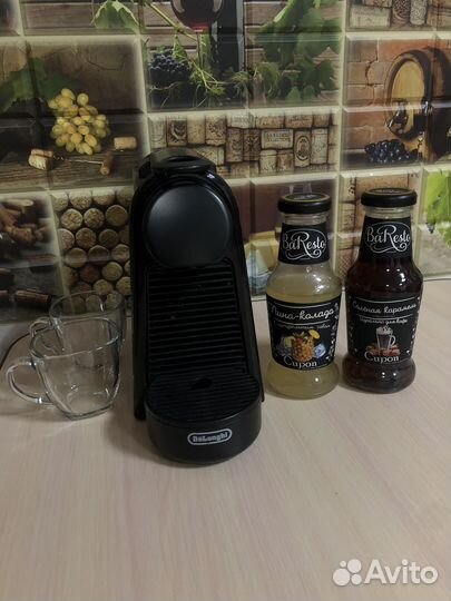 Капсульная кофемашина delonghi