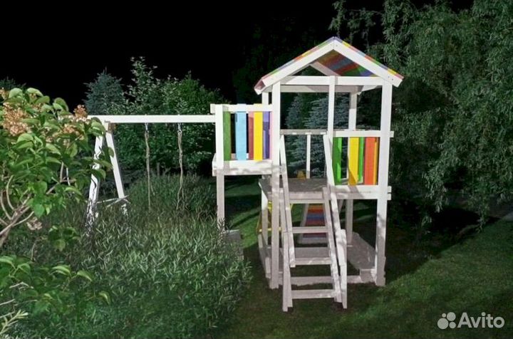 Детская игровая площадка с установкой