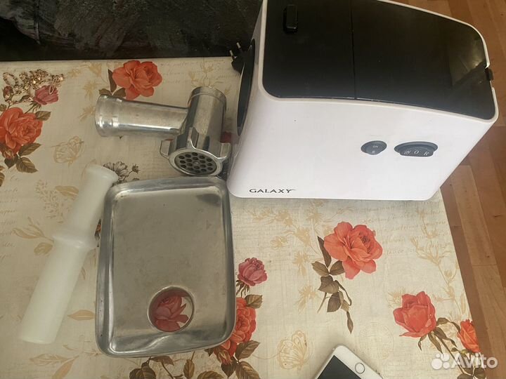 Мясорубка электрическая