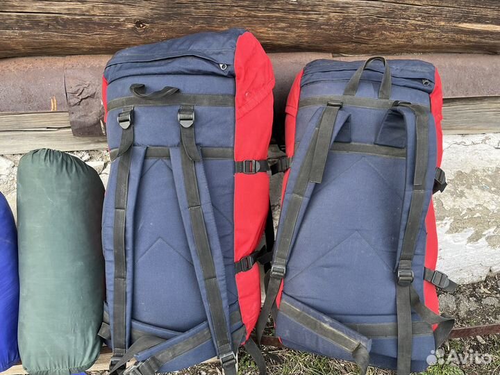 Туристический рюкзак и спальник походный