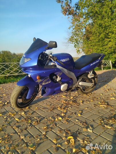 Yamaha YZF 600R