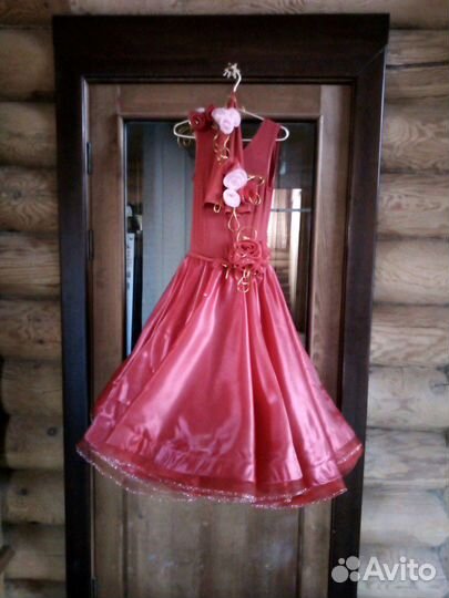 Бальное платье
