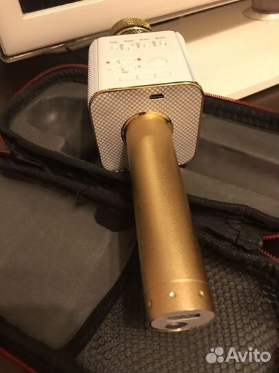 Микрофон для караоке с динамиками