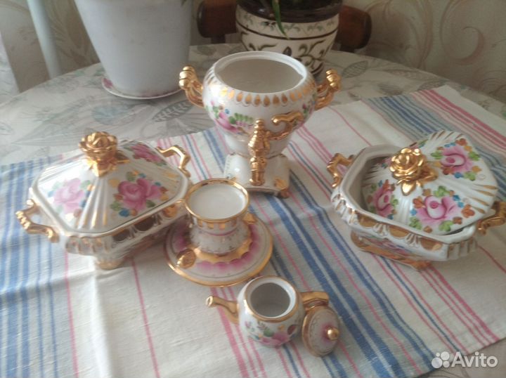 Блюдо фарфор кленовые листья с позолотой