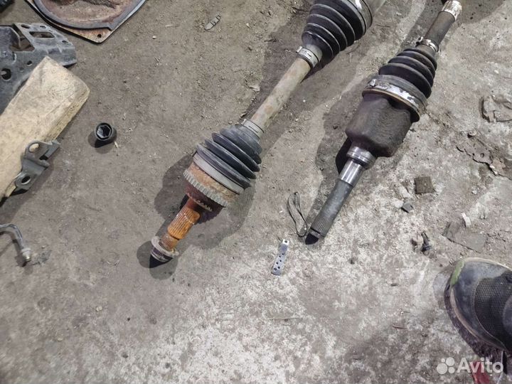 Привод правый левый Tribute Escape Maverick