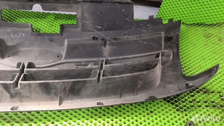 Решетка радиатора Гранта