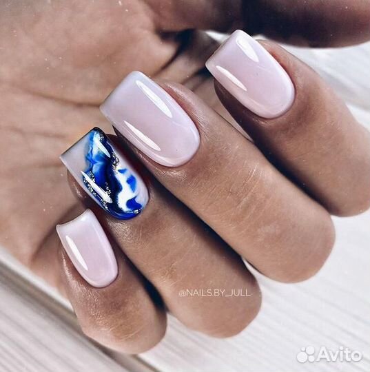 Маникюр-педикюр