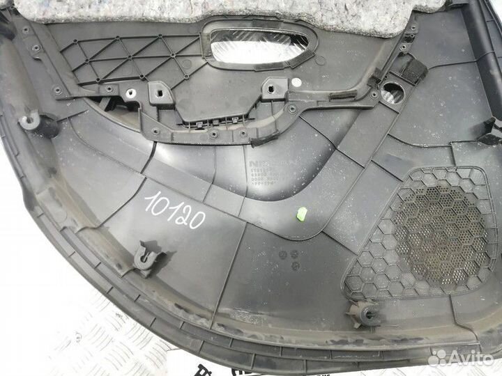 Обшивка задней правой двери Ниссан Альмера G15