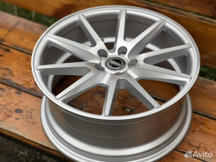 Диски Vossen VFS1 r17 5x100 silver