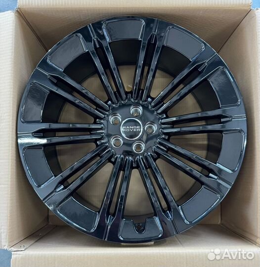 Новые диски R22 на Range Rover Evoque
