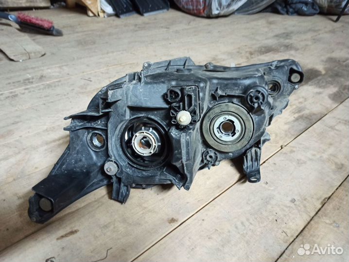 Оригинальные фары на toyota camry 50