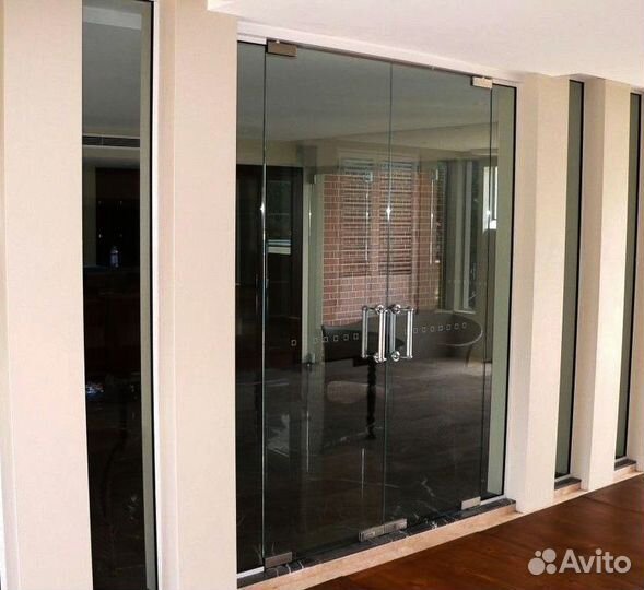 Дверь стеклянная от производителя